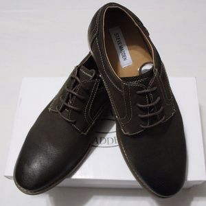 STEVE MADDEN P-DIVERT BROWN PERFORATED DERBY SHOES